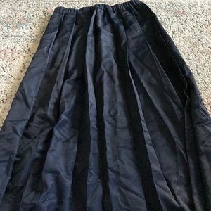 Comme des Garçons Navy Pleated midi skirt